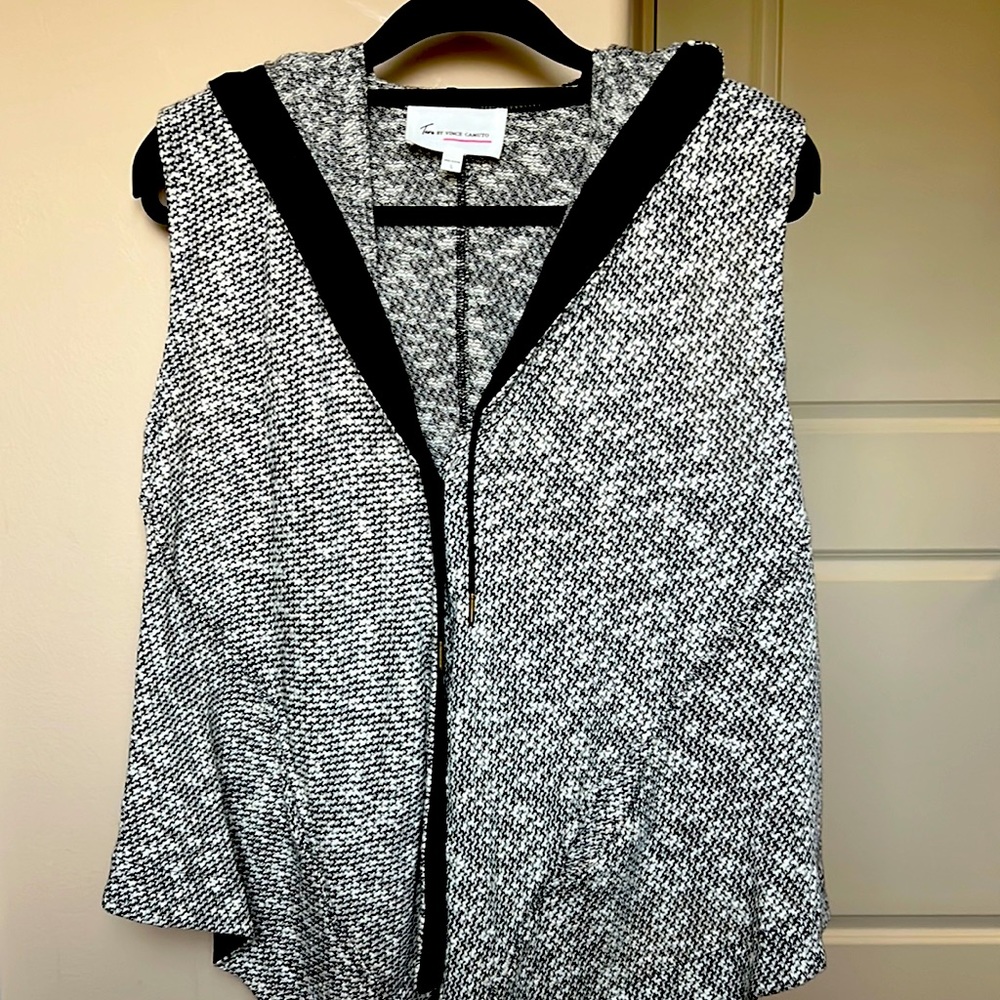 Vince Camino hooded vest. Worn one time!